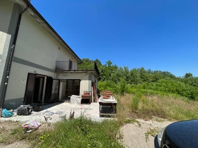 Villa Indipendente in vendita a Altavilla Irpina, Avellino