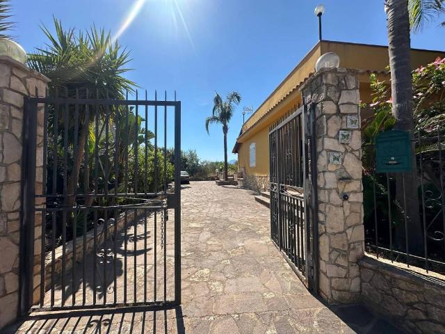 Villa Indipendente in vendita a San Michele, Altavilla Milicia