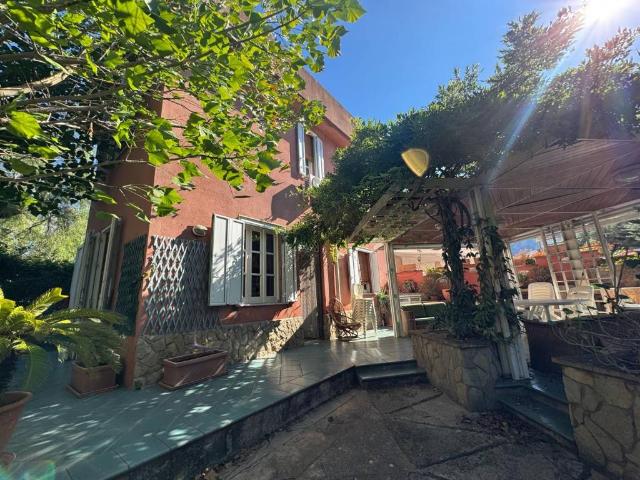 Villa Indipendente in vendita a Sperone, Altavilla Milicia