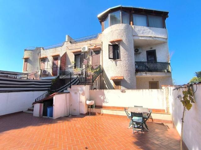 Villa Indipendente in vendita a Sperone, Altavilla Milicia