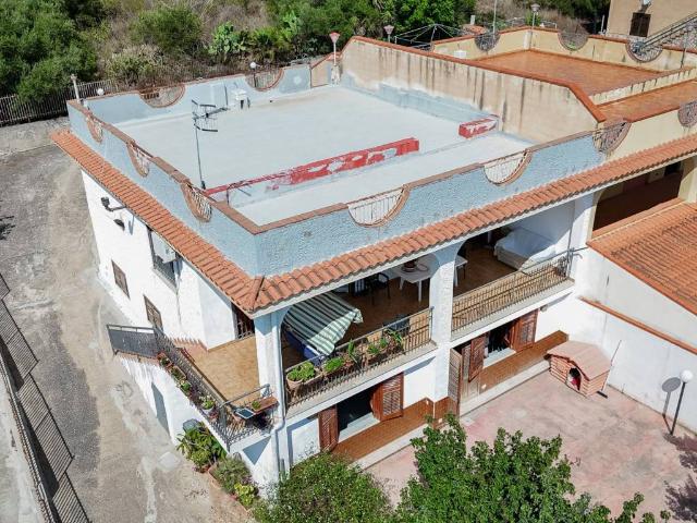 Villa Indipendente in vendita a Altavilla Milicia, Sicilia