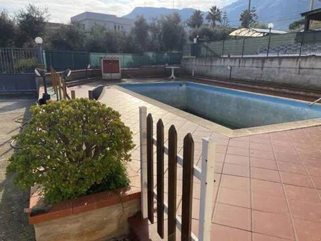 Villa Indipendente in vendita a Altavilla Milicia, Sicilia