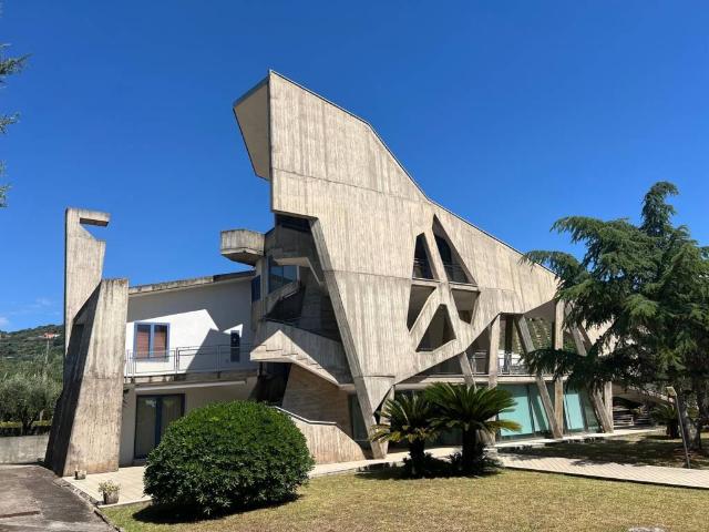 Villa Indipendente in vendita a Altavilla Silentina, Campania