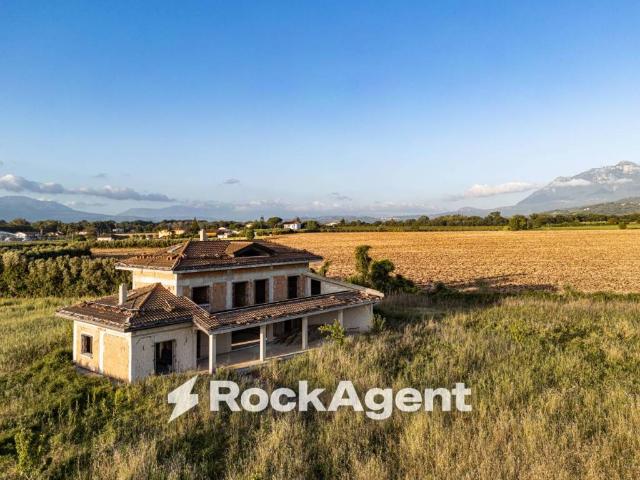 Villa Indipendente in vendita a Altavilla Silentina, Campania