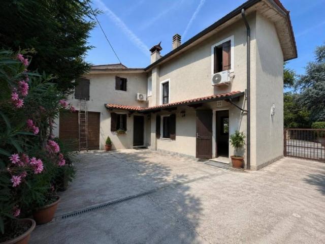 Villa Indipendente in vendita a Altavilla Vicentina, Veneto