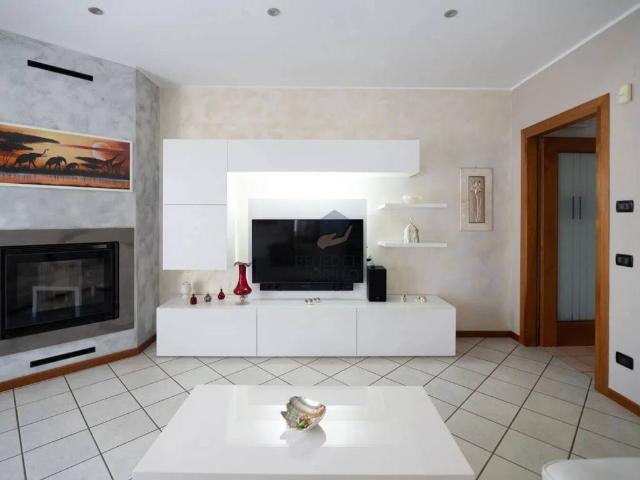 Villa Indipendente in vendita a Fonte, Altivole