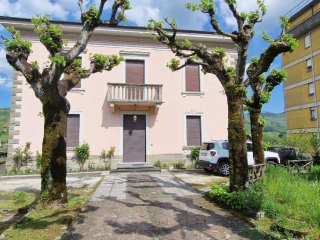 Villa Indipendente in vendita a Unione dell'Alto Reno, Granaglione