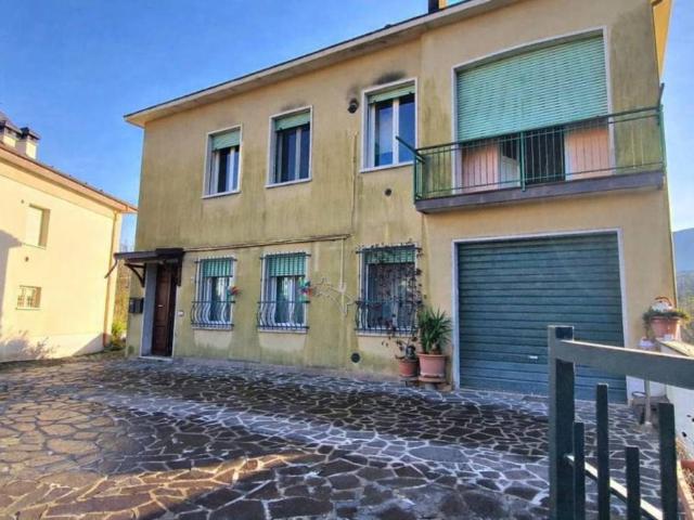 Villa Indipendente in vendita a Unione dell'Alto Reno, Granaglione