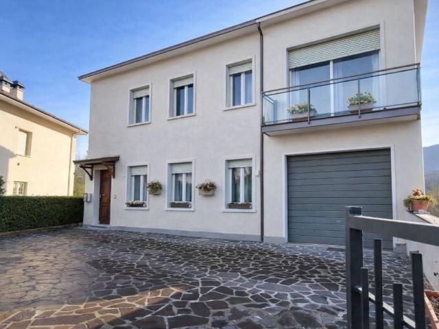 Villa Indipendente in vendita a Unione dell'Alto Reno, Granaglione
