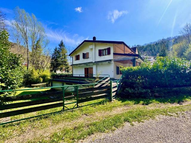 Villa Indipendente in vendita a Unione dell'Alto Reno, Granaglione