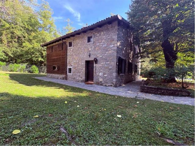 Villa Indipendente in vendita a Porretta Terme, Alto Reno Terme