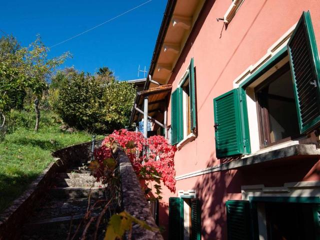 Villa Indipendente in vendita a Unione dell'Alto Reno, Granaglione