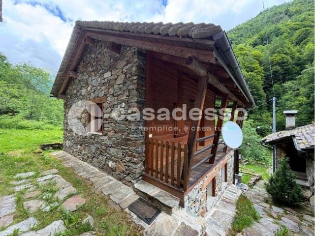Villa Indipendente in vendita a Piemonte, Vercelli