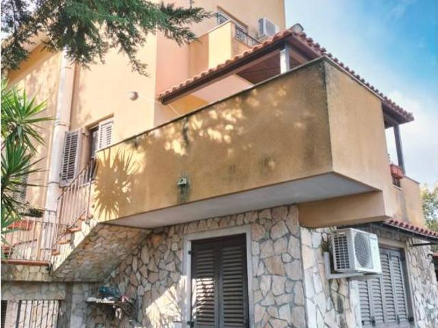 Villa Indipendente in vendita a Altofonte, Sicilia