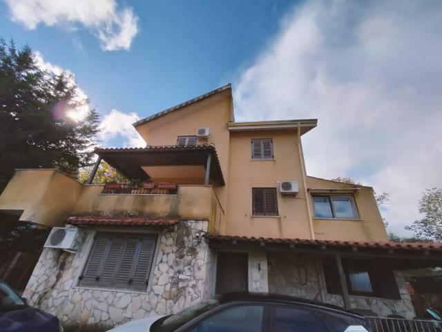 Villa Indipendente in vendita a Altofonte, Sicilia