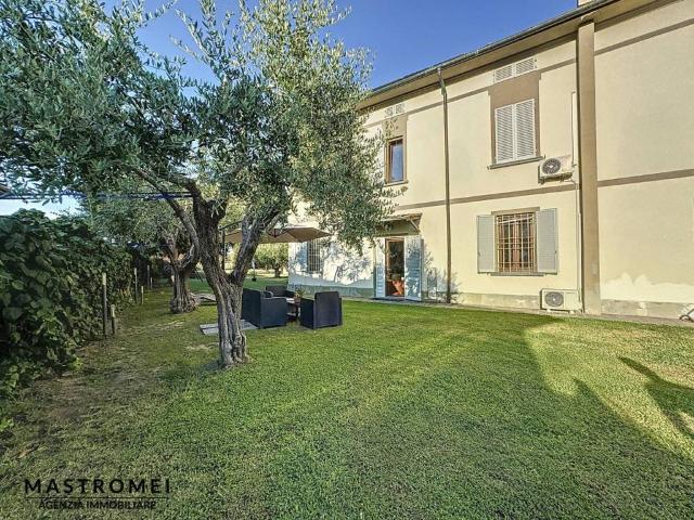 Villa Indipendente in vendita a Altopascio, Toscana
