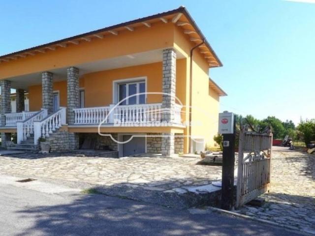 Villa Indipendente in vendita a Altopascio, Lucca