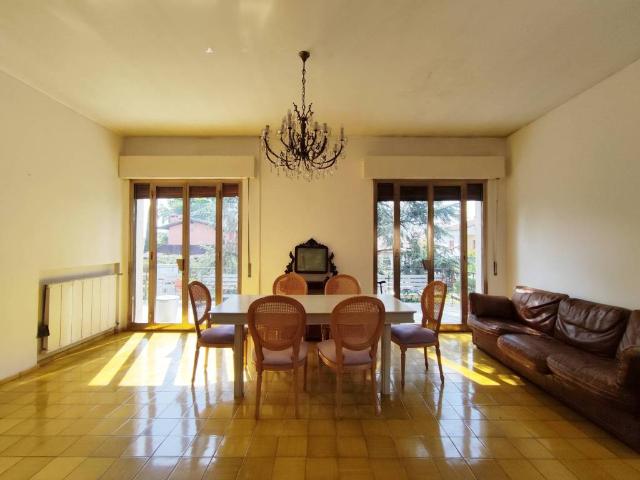 Villa Indipendente in vendita a Altopascio, Toscana