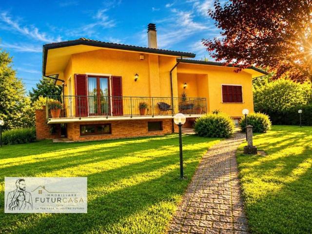 Villa Indipendente in vendita a Altopascio, Lucca
