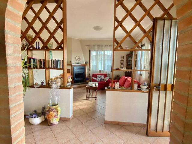 Villa Indipendente in vendita a Biagioni, Altopascio