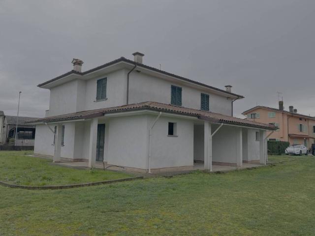 Villa Indipendente in vendita a Altopascio, Toscana