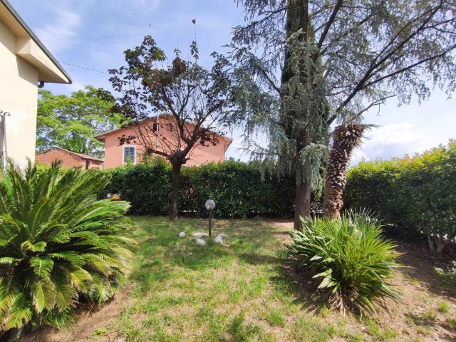 Villa Indipendente in vendita a Altopascio, Toscana