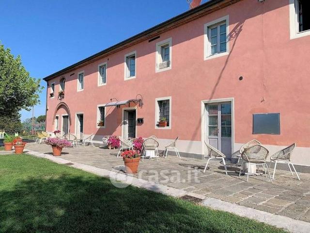 Villa Indipendente in vendita a Fabbri, Altopascio