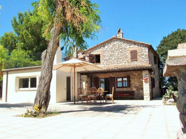 Villa Indipendente in vendita a Alviano, Umbria