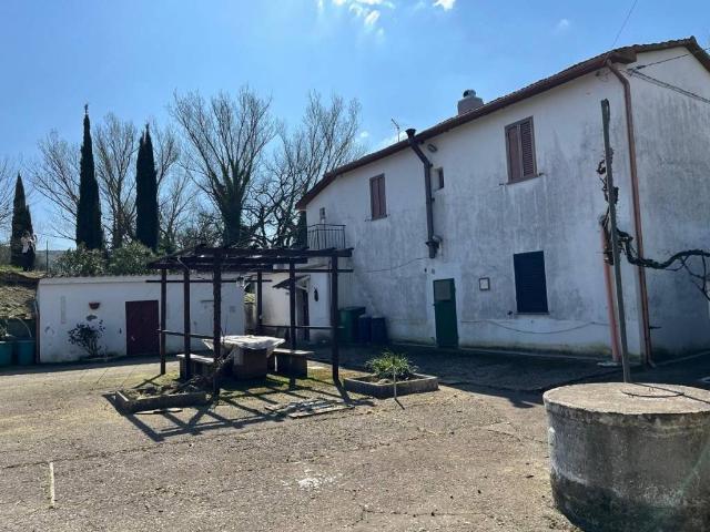 Villa Indipendente in vendita a Alviano, Umbria