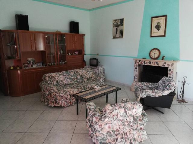 Villa Indipendente in vendita a Alvignano, Campania