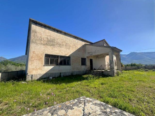 Villa Indipendente in vendita a Alvito, Lazio
