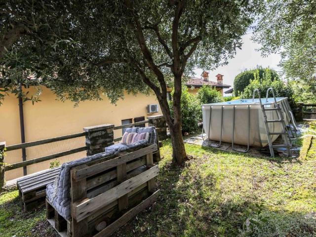 Villa Indipendente in vendita a Alzano Sopra, Alzano Lombardo