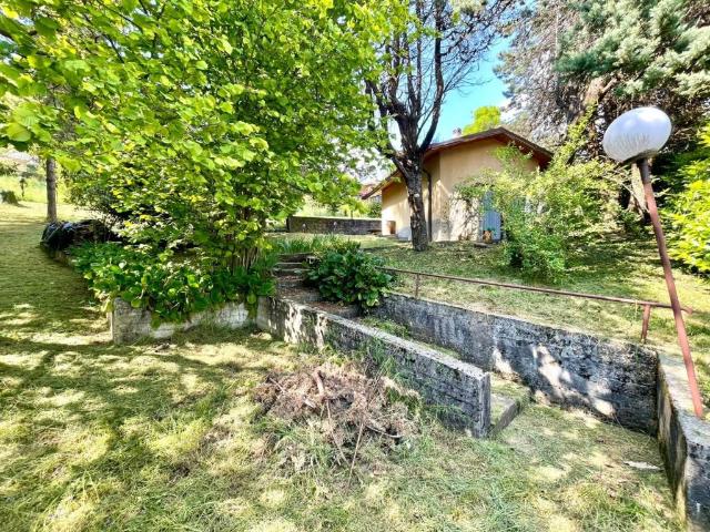 Villa Indipendente in vendita a Alzano Lombardo, Lombardia