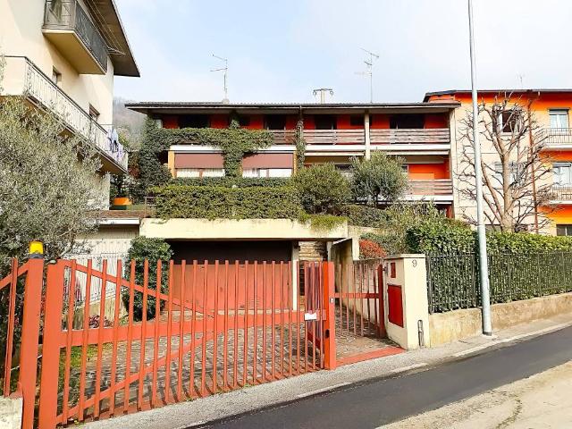 Villa Indipendente in vendita a Alzano Sopra, Alzano Lombardo