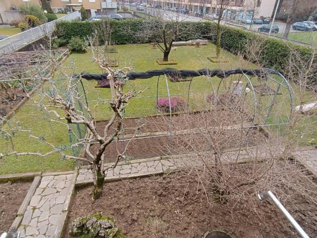 Villa Indipendente in vendita a Grumello, Alzano Lombardo