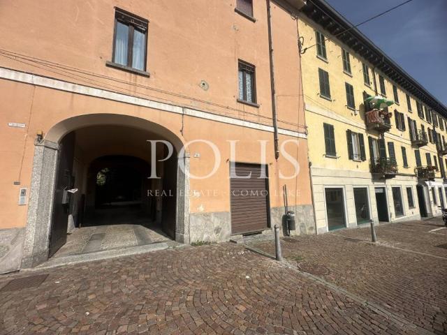 Villa Indipendente in vendita a Alzate Brianza, Lombardia