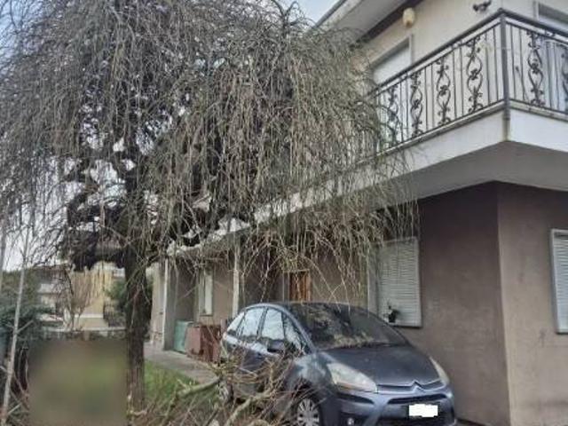 Villa Indipendente in vendita a Alzate Brianza, Lombardia