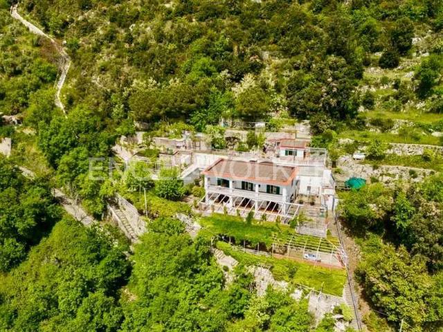 Villa Indipendente in vendita a Amalfi, Campania