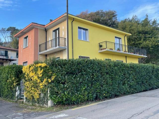 Villa Indipendente in vendita a Ameglia, Liguria