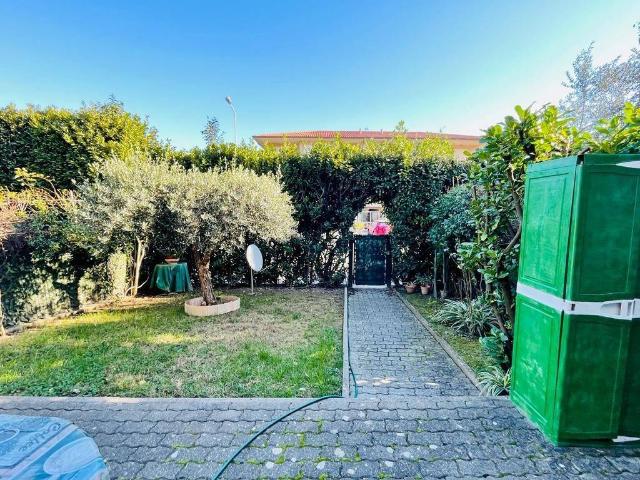 Villa Indipendente in vendita a Cafaggio, Ameglia