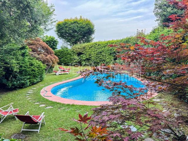Villa Indipendente in vendita a Ameglia, Liguria
