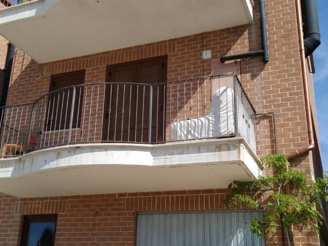 Villa Indipendente in vendita a Santa Maria, Amelia