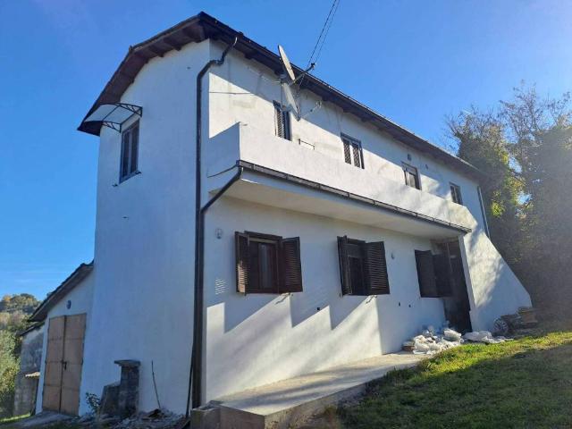 Villa Indipendente in vendita a Amelia, Umbria