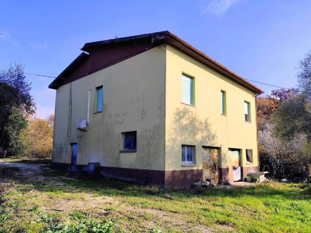 Villa Indipendente in vendita a Amelia, Umbria