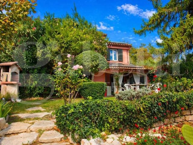 Villa Indipendente in vendita a Amelia, Terni