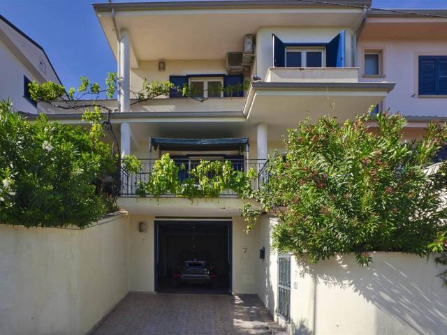Villa Indipendente in vendita a Calabria, Cosenza
