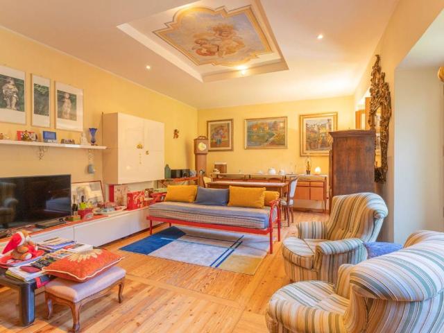 Villa Indipendente in vendita a Piemonte, Novara