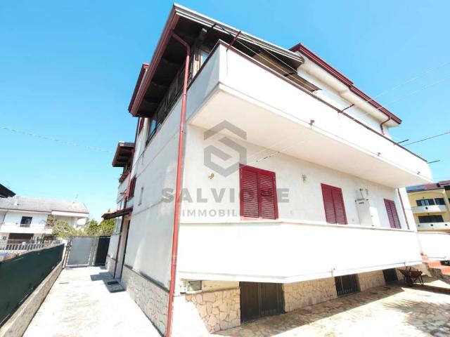 Villa Indipendente in vendita a Amorosi, Campania