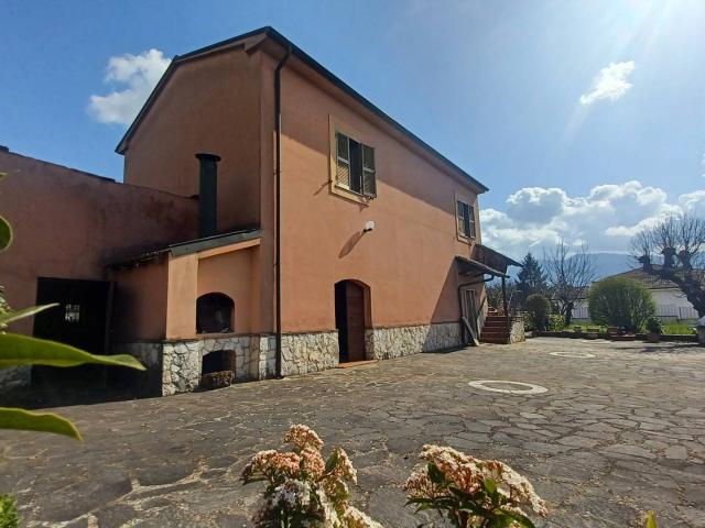Villa Indipendente in vendita a Anagni, Lazio