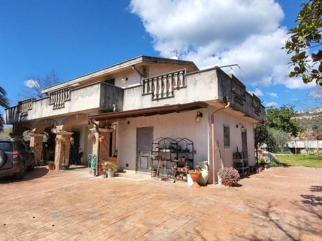 Villa Indipendente in vendita a Anagni, Lazio